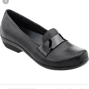 Dansko oksana black loafers 37 7